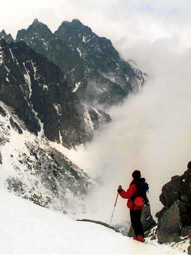 Chmury pod Po�redni� Grani�