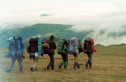 W tle masyw Bor�scu i vf. Retezat